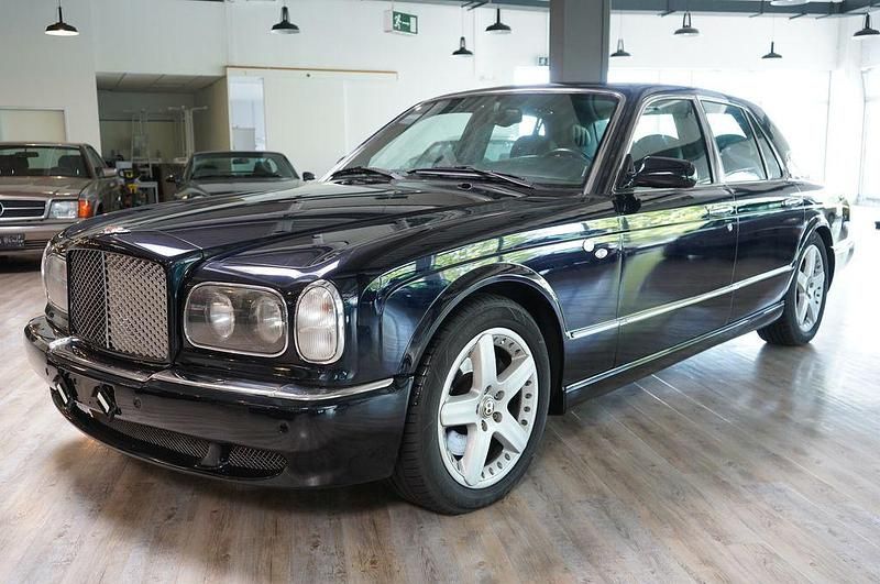 Second-hand Bentley Arnage 405 CP (297 kW) 2001 Albastru Berlinǎ