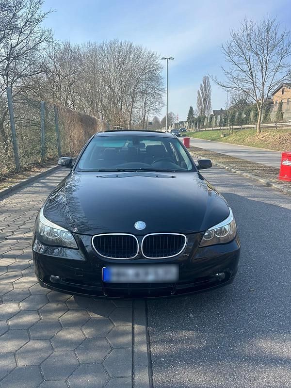 Gebraucht BMW 530 193 PS (141 kW) 2004 Schwarz Limousine