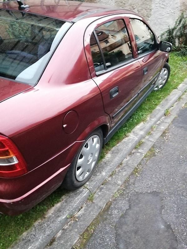 Gebraucht Opel Astra 101 PS (74 kW) 1999 Andere farben Limousine