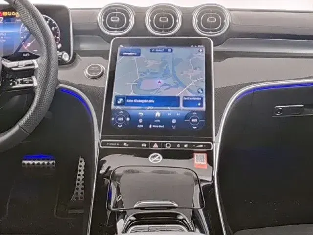 Gebraucht Mercedes 180 AMG 170 PS (125 kW) 2025 Weiß unilack polarweiß Limousine