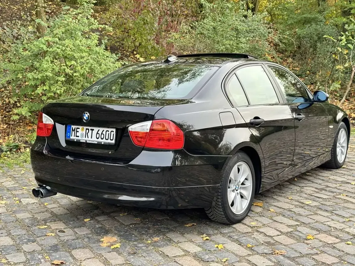 Gebraucht BMW 320 150 PS (110 kW) 2005 Limousine