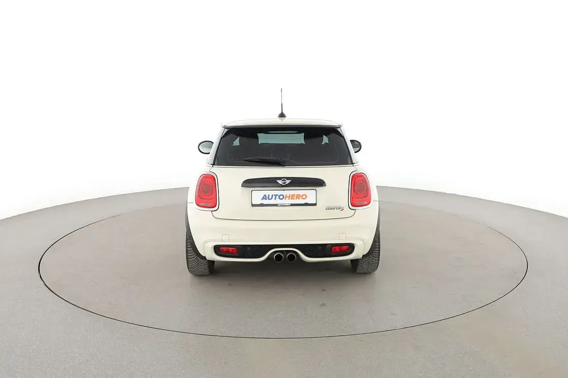 Gebraucht Mini Cooper S 192 PS (141 kW) 2017 Weiß Kleinwagen