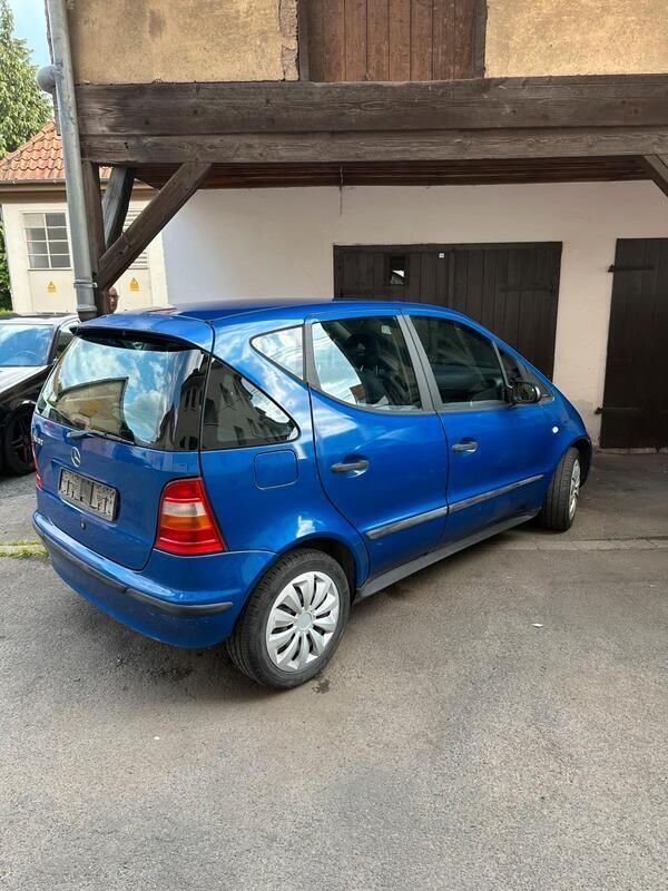 Blau Gebraucht 1999 Mercedes A160 Kleinwagen | 700 € (Superpreis) - Bild 1/4