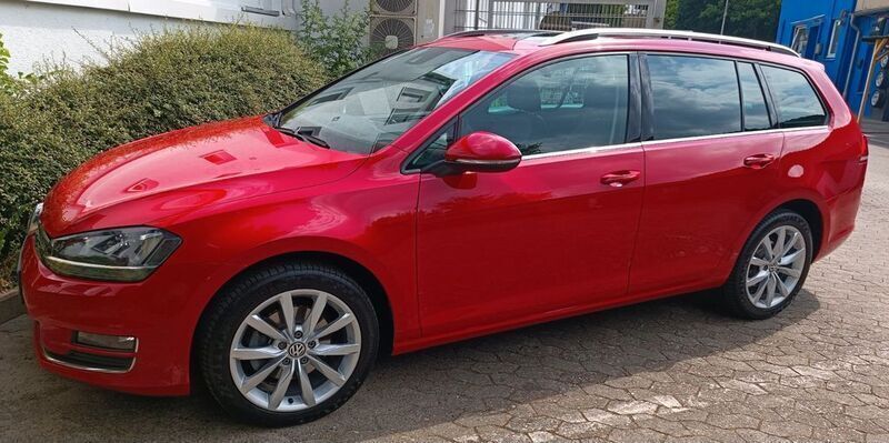 Rot Gebraucht 2015 VW Golf VII Highline Limousine | 14.600 € (Fairer Preis) - Bild 1/4