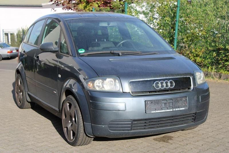 Usata Audi A2 75 CV (55 kW) 2002 Grigio Utilitaria
