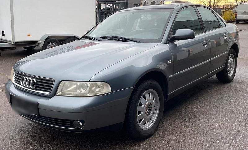 Gebraucht Audi A4 101 PS (74 kW) 1999 Limousine