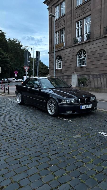 Schwarz Gebraucht 1997 BMW 320 Cabriolet Cabrio | 7.000 € (Superpreis) - Bild 1/4