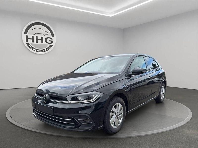 Schwarz Gebraucht 2024 VW Polo Style Limousine | 23.990 € (Fairer Preis) - Bild 1/4