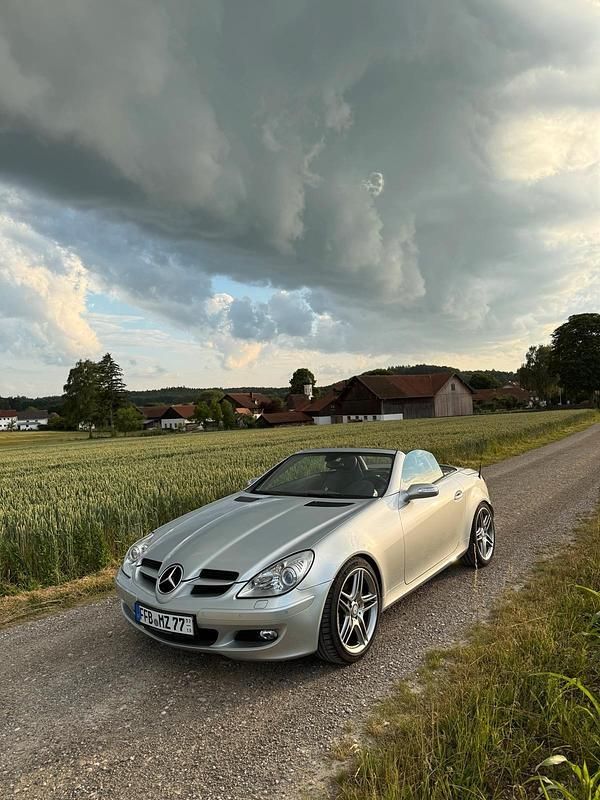Silber Gebraucht 2005 Mercedes SLK350 Cabrio | 13.999 € (Guter Preis) - Bild 1/4