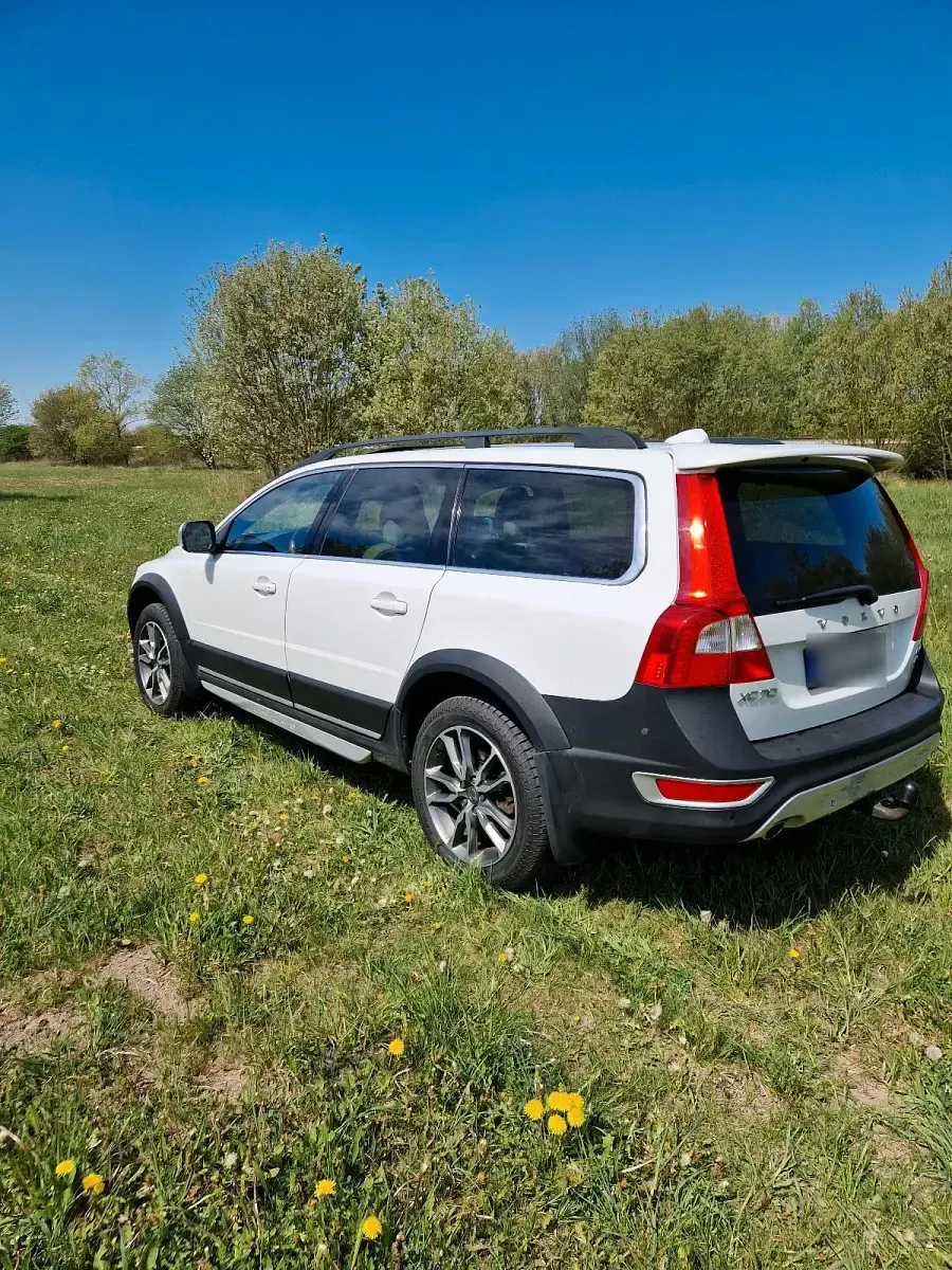 Gebraucht Volvo XC70 329 PS (241 kW) 2011 Weiß Kombi