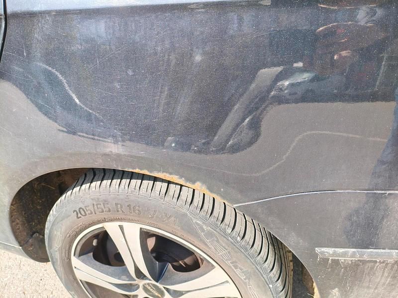 Second-hand VW Passat 140 CP (102 kW) 2006 Negru Break