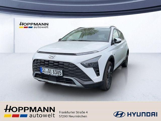 Weiß Gebraucht 2024 Hyundai Bayon Trend SUV | 22.900 € (Fairer Preis) - Bild 1/4
