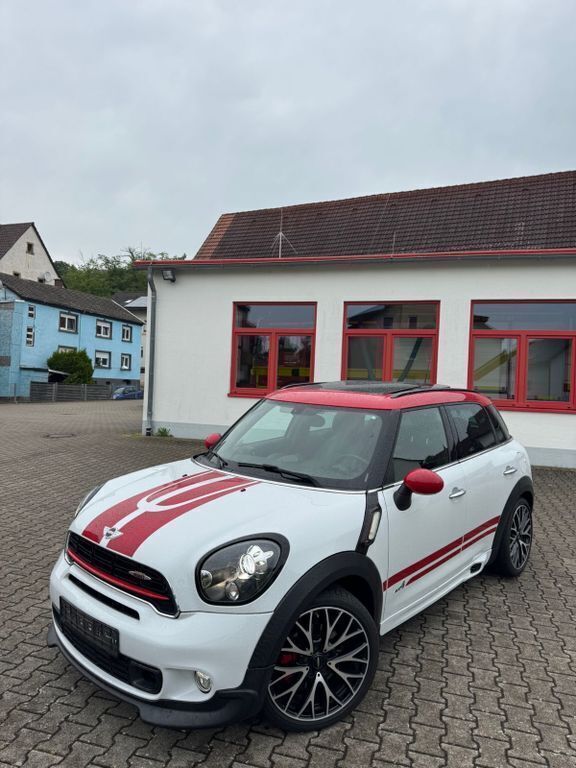 Weiß Gebraucht 2015 Mini John Cooper Works Countryman SUV | 18.890 € (Fairer Preis) - Bild 1/4