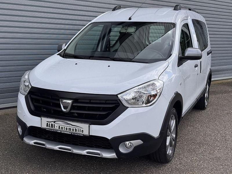 Gebraucht Dacia Dokker Stepway 116 PS (85 kW) 2016 Weiß Van / Kleinbus