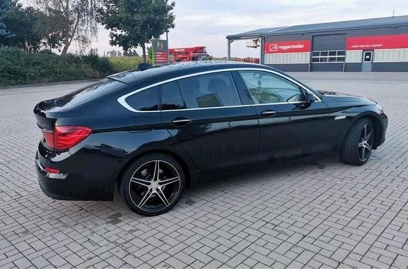 Schwarz Gebraucht 2009 BMW 530 Gran Turismo Sport Line Coupé | 10.500 € (Guter Preis) - Bild 1/4