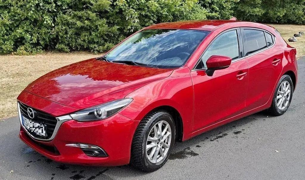 Gebraucht Mazda 3 Kizoku 120 PS (88 kW) 2017 Rot Limousine