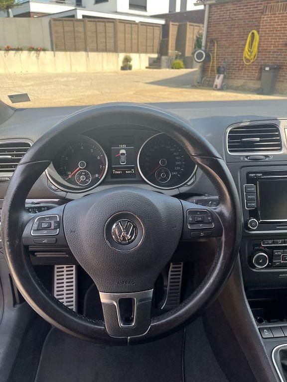 Gebraucht VW Golf Cabriolet 160 PS (117 kW) 2011 Weiß Cabrio