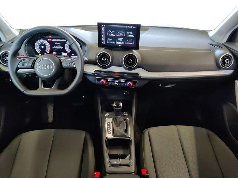 Gebraucht Audi Q2 Advanced 150 PS (110 kW) 2024 Mythosschwarz metallic SUV