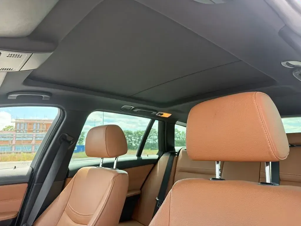 Gebraucht BMW 330 Performance 245 PS (180 kW) 2009 Grau Kombi