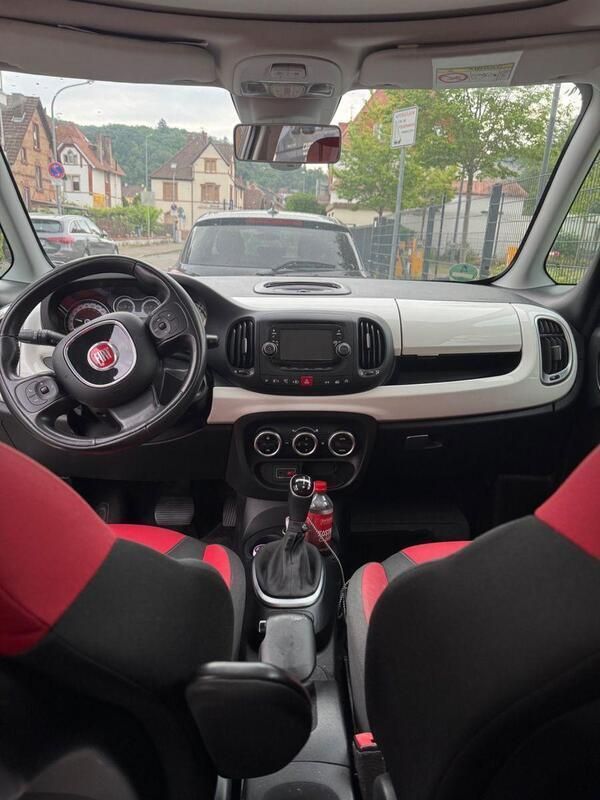 Weiß Gebraucht 2016 Fiat 500L Lounge Van / Kleinbus | 4.500 € (Superpreis) - Bild 1/4