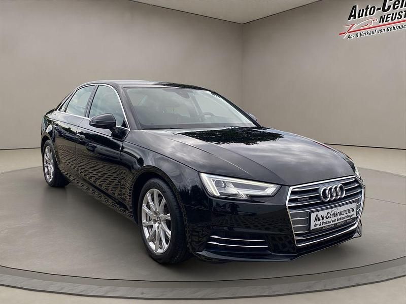 Brillantschwarz Gebraucht 2018 Audi A4 Sport Limousine | 24.940 € (Etwas zu teuer) - Bild 1/4