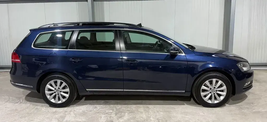 Gebraucht VW Passat Comfortline 122 PS (89 kW) 2011 Blau Kombi