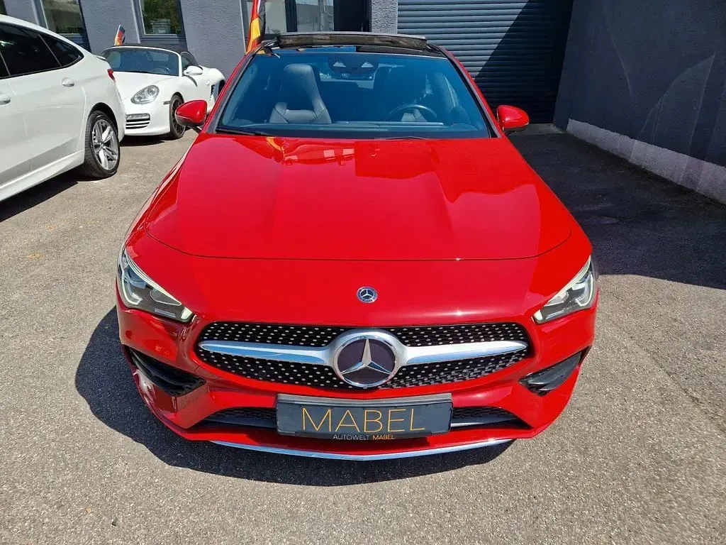 Gebraucht Mercedes CLA200 AMG line 163 PS (119 kW) 2019 Rot Coupé