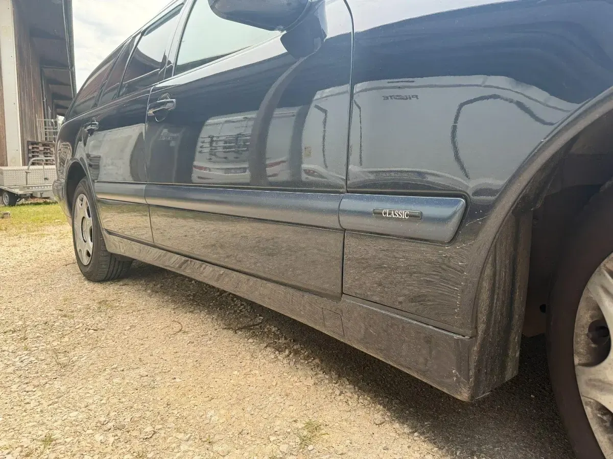 Gebraucht Mercedes E240 Classic 170 PS (125 kW) 2001 Blau Kombi
