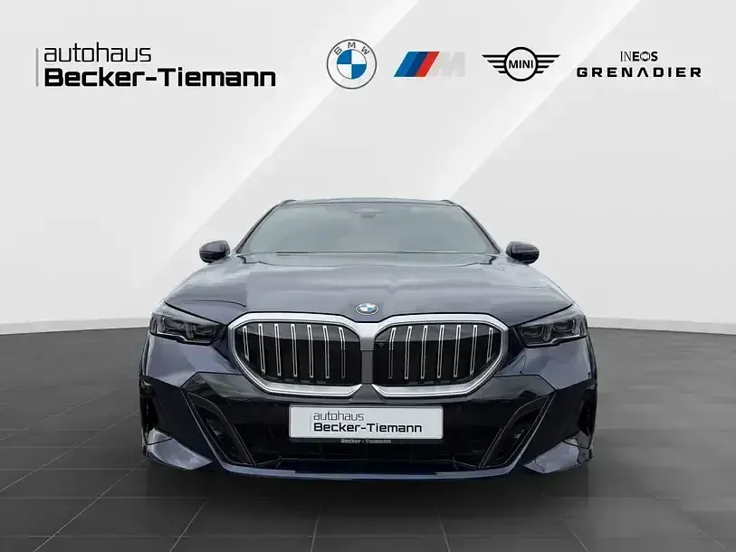 Gebraucht BMW 540 M Sport 303 PS (222 kW) 2025 Blau Limousine