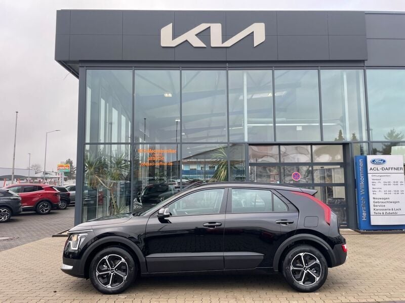 Schwarz Neu 2025 Kia Niro Edition 7 SUV | 27.990 € (Superpreis) - Bild 1/4