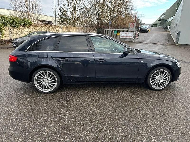 Gebraucht Audi A4 150 PS (110 kW) 2015 Schwarz Kombi