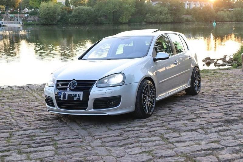 Grau Gebraucht 2007 VW Golf GT Limousine | 4.300 € (Etwas zu teuer) - Bild 1/4