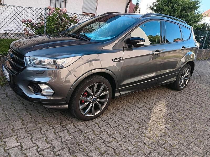 Grau Gebraucht 2019 Ford Kuga ST-Line X SUV | 20.500 € - Bild 1/4
