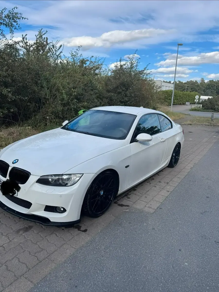 Gebraucht BMW 330 M Sport 272 PS (200 kW) 2008 Weiß Coupé