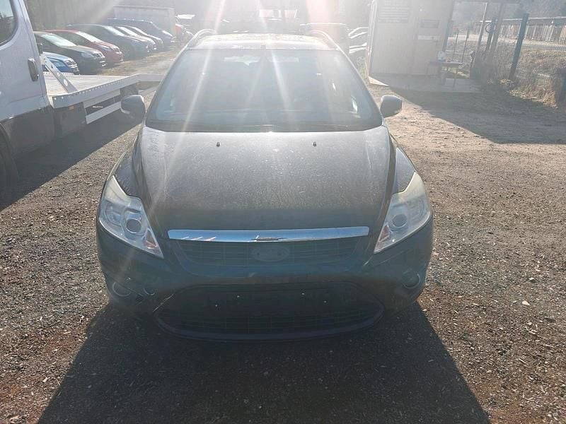 Gebraucht Ford Focus 110 PS (80 kW) 2010 Schwarz Kombi