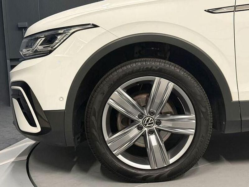 Gebraucht VW Tiguan Allspace Elegance 150 PS (110 kW) 2022 Pure white SUV