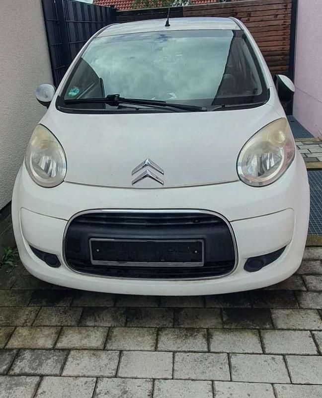 Weiß Gebraucht 2010 Citroën C1 Style Kleinwagen | 2.850 € (Fairer Preis) - Bild 1/4