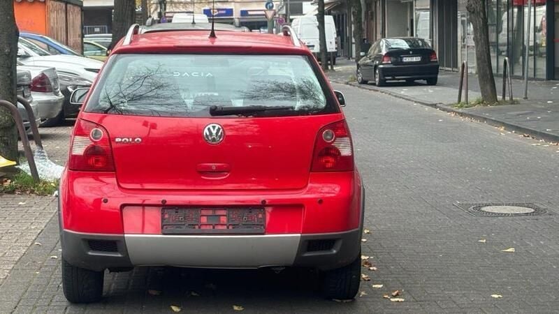 Rot Gebraucht 2004 VW Polo Cross Kleinwagen | 1.400 € (Superpreis) - Bild 1/4