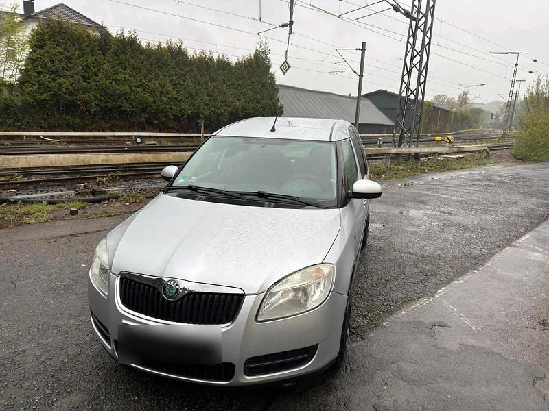 Gebraucht Skoda Roomster 86 PS (63 kW) 2008 Silber Van / Kleinbus