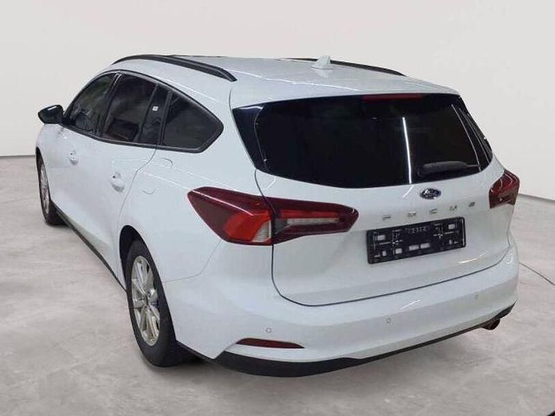 Gebraucht Ford Focus Cool & Connect 120 PS (88 kW) 2022 Weiß Limousine