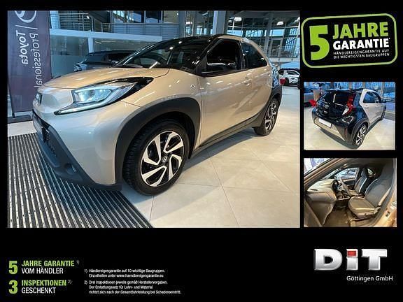 Gebraucht Toyota Aygo X Comfort 72 PS (52 kW) 2022 Ginger beige metallic/ night sky black SUV