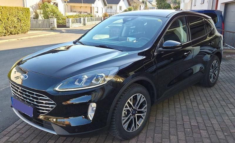 Gebraucht Ford Kuga Titanium 224 PS (164 kW) 2020 Schwarz SUV