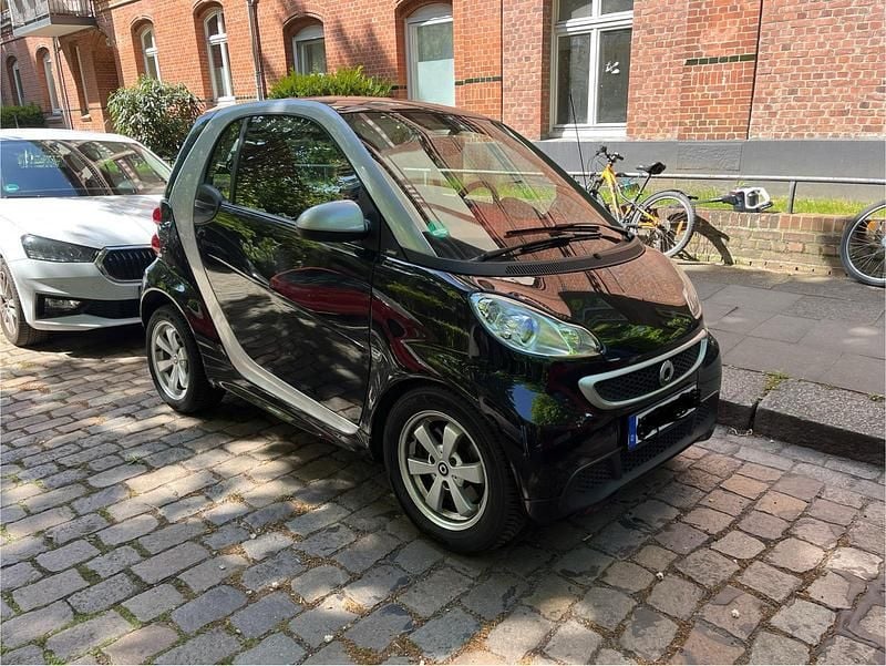Schwarz Gebraucht 2012 Smart ForTwo Coupé Coupé | 4.400 € (Fairer Preis) - Bild 1/4