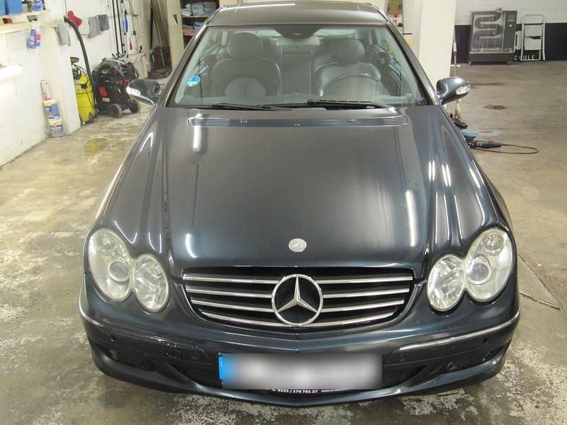 Schwarz Gebraucht 2002 Mercedes CLK240 Coupé | 3.999 € (Superpreis) - Bild 1/4