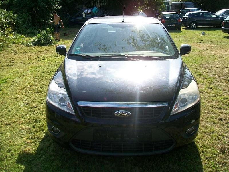 Schwarz Gebraucht 2008 Ford Focus Limousine | 1.499 € (Superpreis) - Bild 1/4