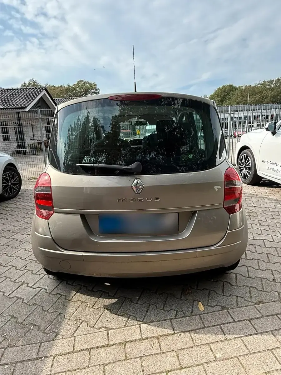 Gebraucht Renault Modus 74 PS (54 kW) 2011 Braun Van / Kleinbus