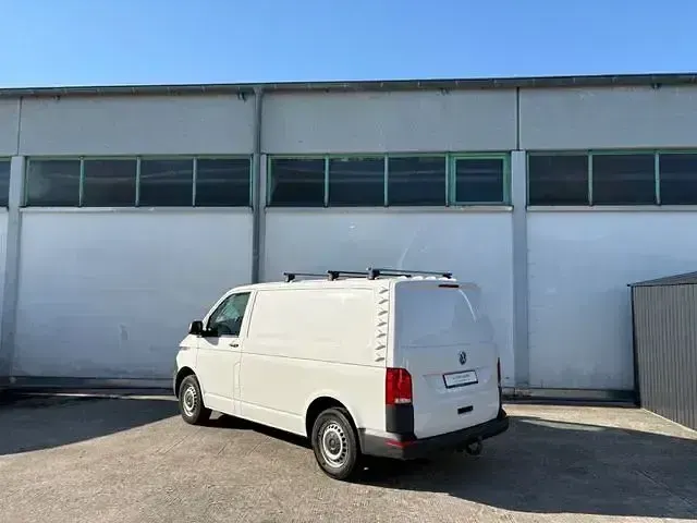 Gebraucht VW T6.1 110 PS (80 kW) 2020 Candyweiss Van