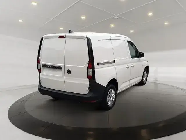 Gebraucht VW Caddy 102 PS (75 kW) 2025 Weiß Van / Kleinbus
