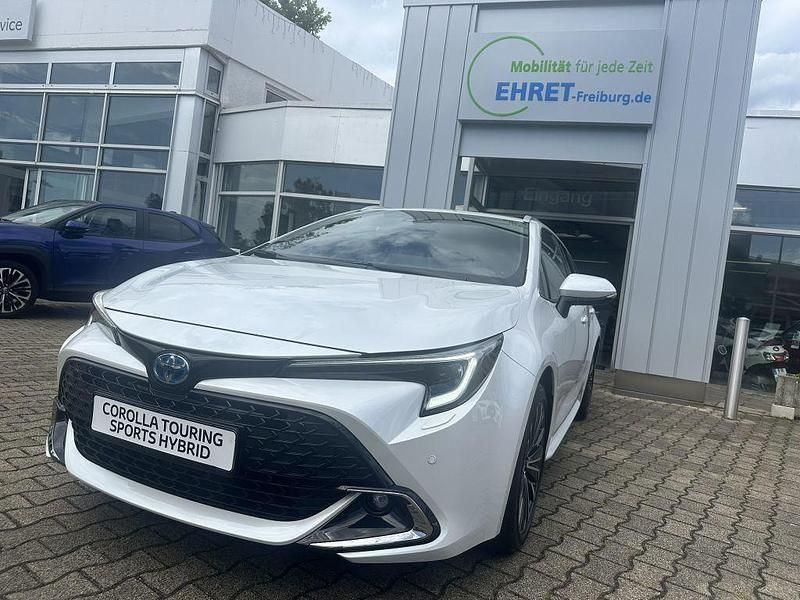 Weiß Neu 2024 Toyota Corolla Style Limousine | 31.500 € - Bild 1/4