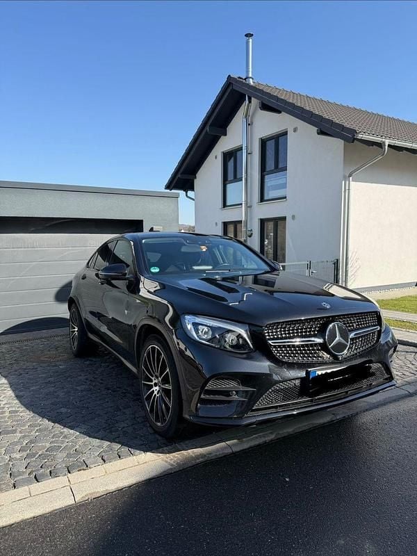 Gebraucht Mercedes GLC350 AMG line 258 PS (189 kW) 2017 Schwarz Coupé